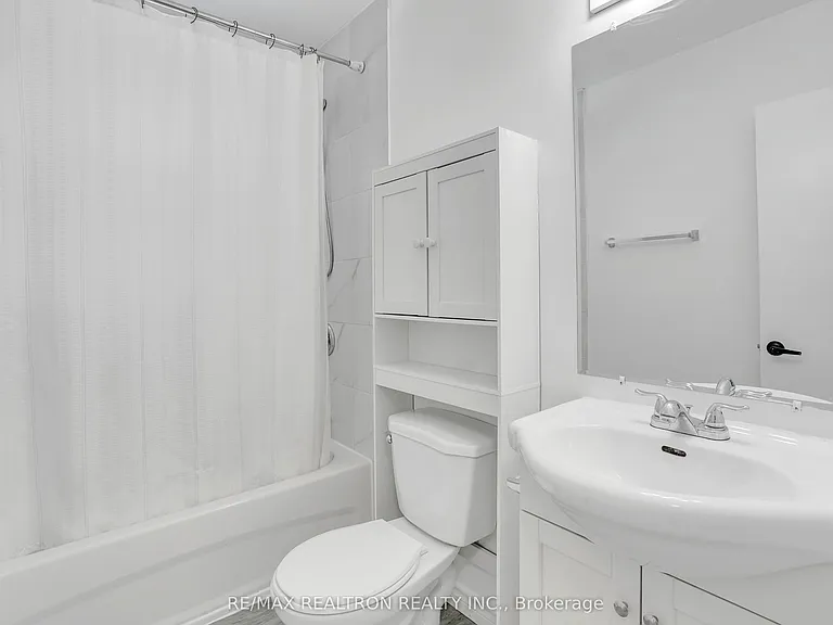 212 Little Ave — Photo 8