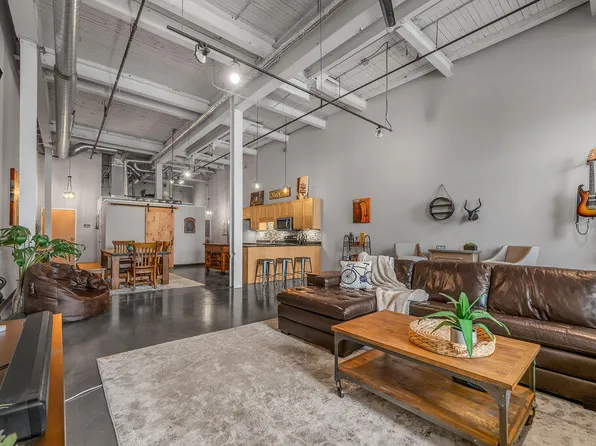 201 Price Rd APT 111, Lexington, KY 40511