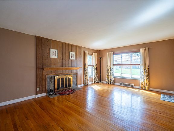 5th image of 639 Storms Rd