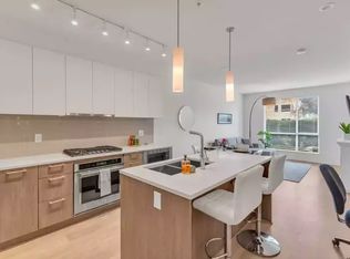 625 E 3rd St #1A, North Vancouver, BC V7L 1E6