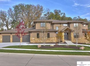 1717 S 212th St, Elkhorn, NE 68022