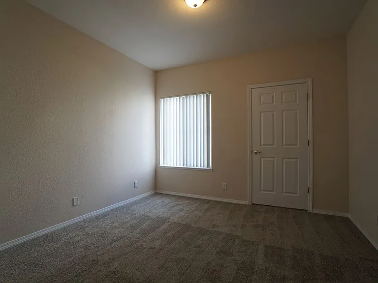 3770 Strawberry Field Grv #B — Photo 15