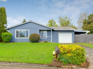 321 Christopher St, Molalla, OR 97038