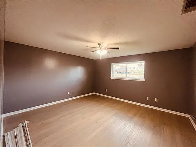 2209 Hampton Dr — Photo 11