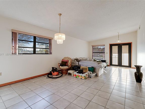 4th image of 3895 SW 68th Ave