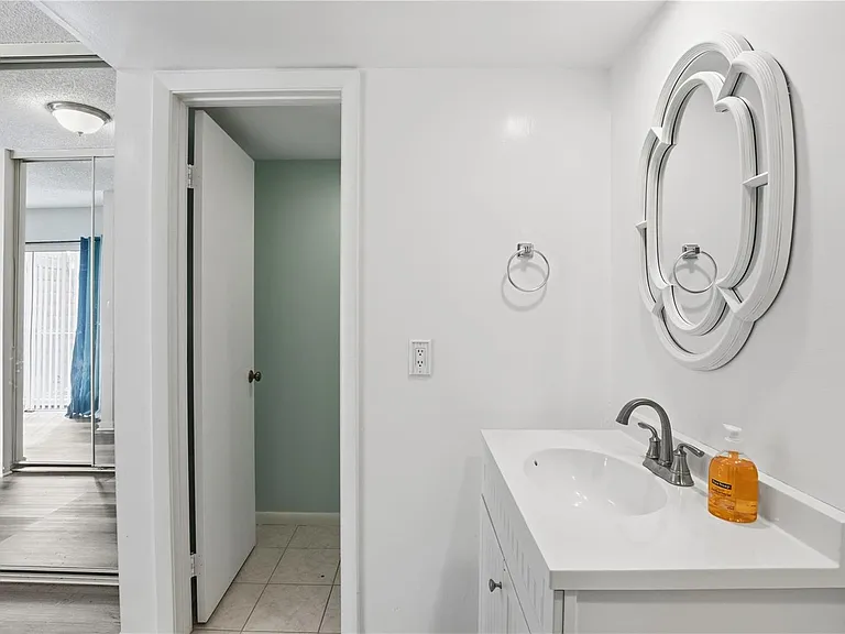 1821 18th Ln — Photo 15
