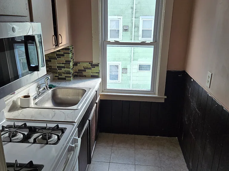 34 Independent St #2 — Photo 12