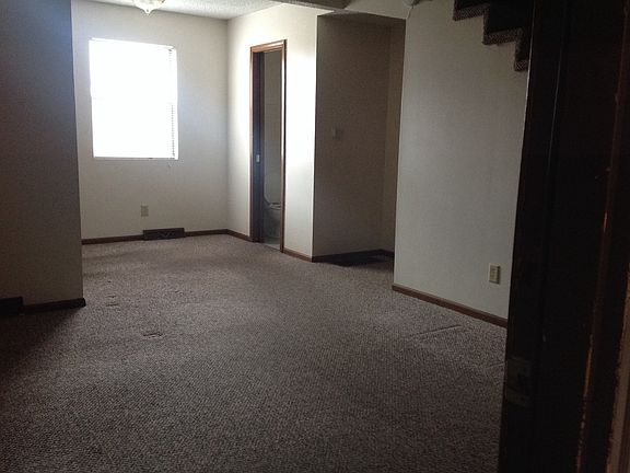3rd image of 720 Ottawa St APT 104