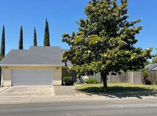 5825 Tam O Shanter Dr, Stockton, CA 95210