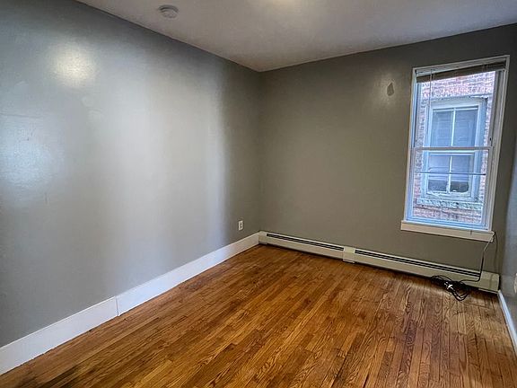 4th image of 11 Benkard Ave Floor 2