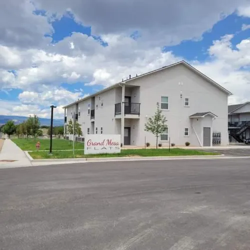 1681 Rodeo Way Photo 1