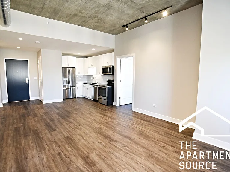 3853 N Broadway St #7 — Photo 9