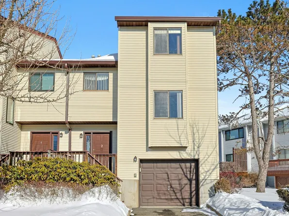 2 Linda Court, Nanuet, NY 10954