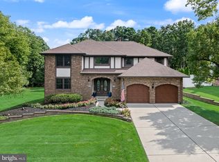 2 Acorn Hill Dr, Voorhees, NJ 08043