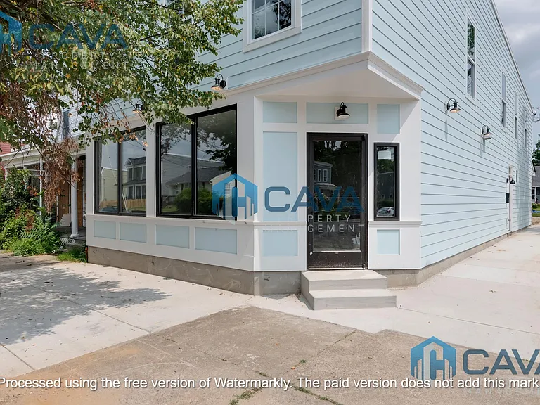 1301 N 32nd St #C — Photo 3