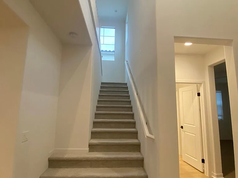 17916 Spire Ct — Photo 43