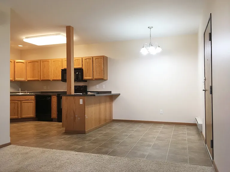 Apartments on Main - Live the Downtown Lifestyle — Photo 26