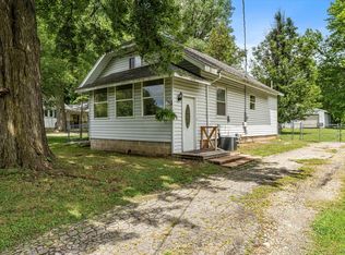 2533 S 3rd St, Niles, MI 49120