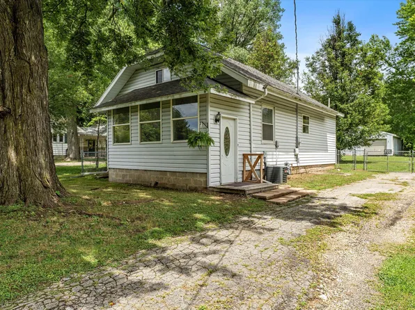 2533 S 3rd St, Niles, MI 49120