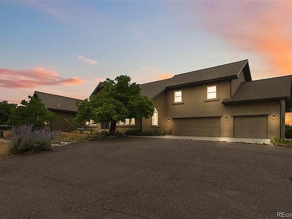 2nd image of 2861 Butte Circle