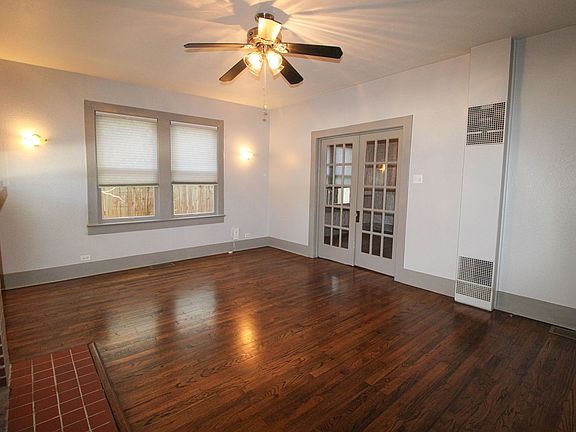 3rd image of 436 W Rosewood Ave