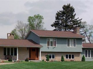5352 Indian Hill Rd, Dublin, OH 43017