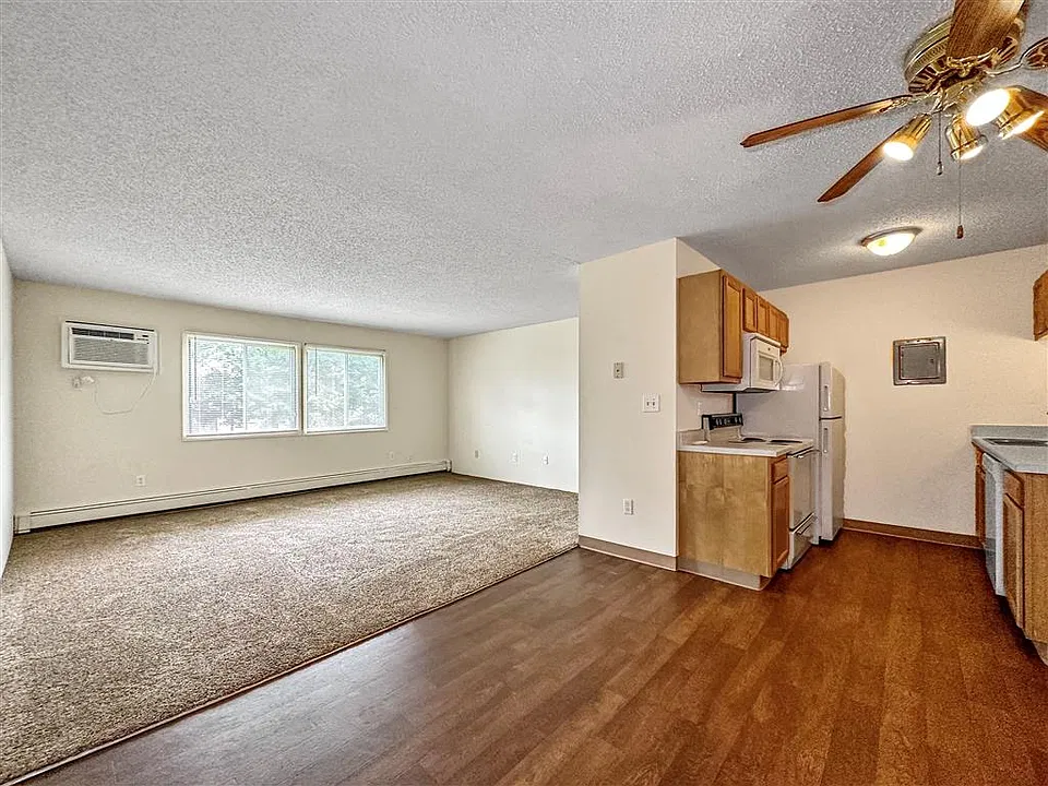Foxwood Apartments