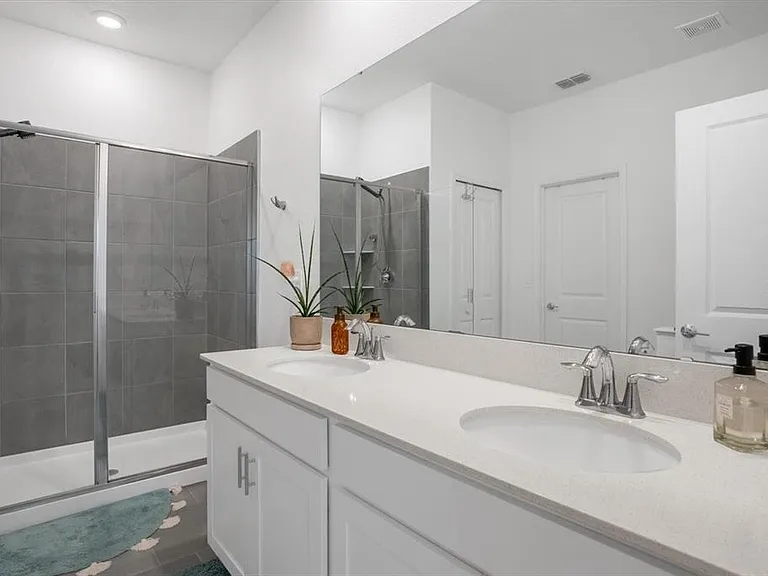1820 Church Lake St — Photo 24