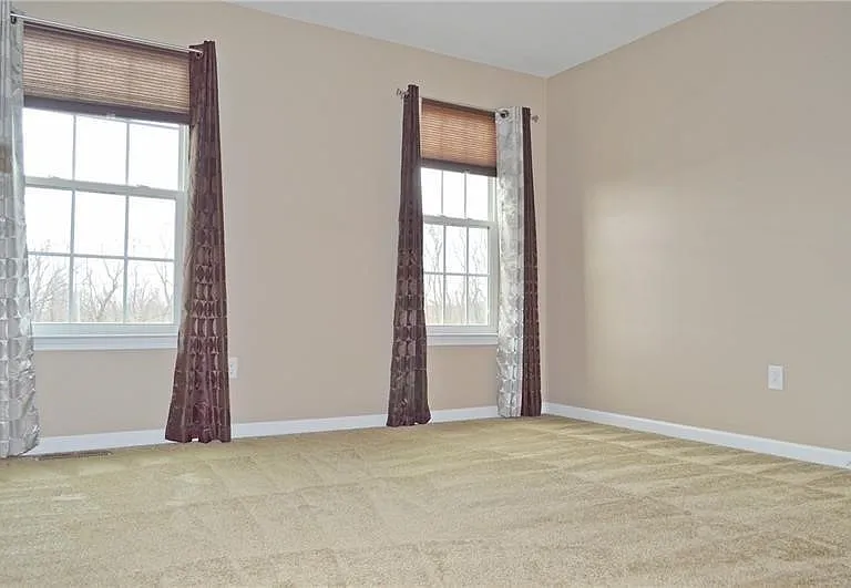 317 Maple Ridge Dr — Photo 17