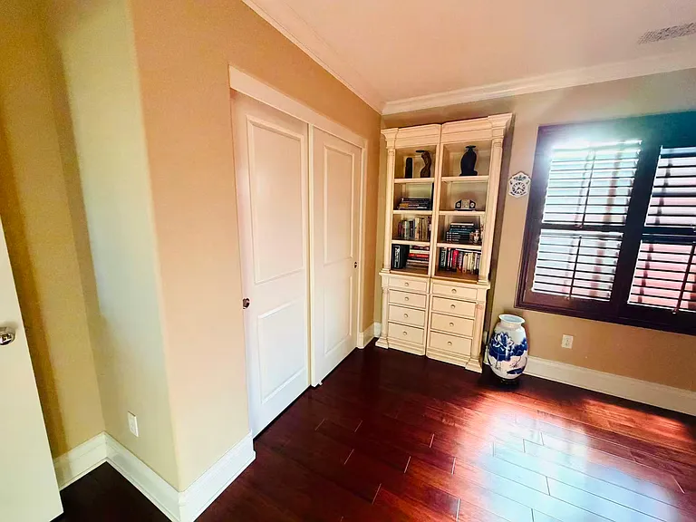 907_4 Smith Ln — Photo 2