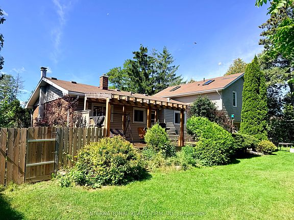2nd image of 2601 Division St N