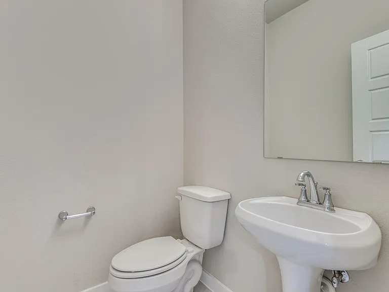 2544 Rambling Rd — Photo 22