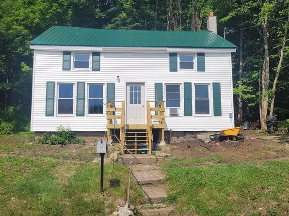 91 Duane St, Malone, NY 12953