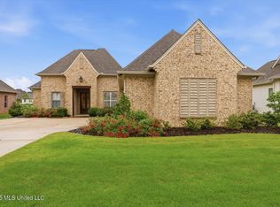 102 Camden Lake Dr, Madison, MS 39110