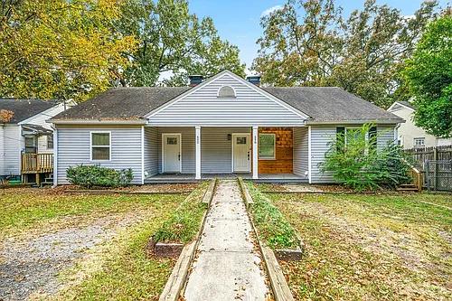 600 Frasier St SE Photo 1