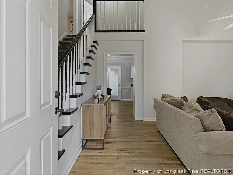 2130 Hull Rd — Photo 5