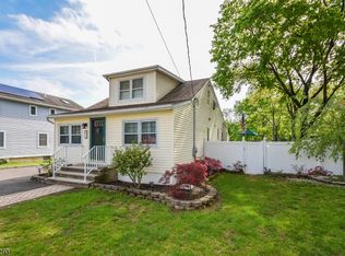 35 Church Ln, Wayne, NJ 07470