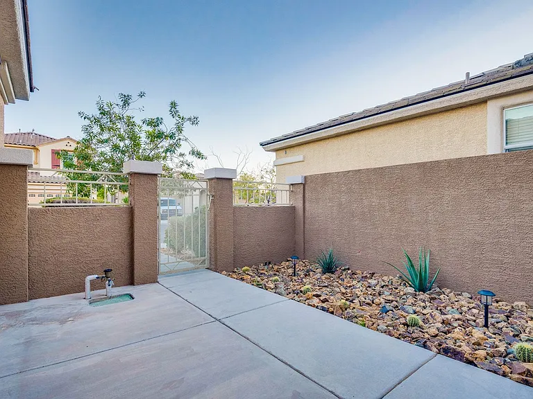 11086 Evvie Ln — Photo 31