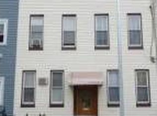 1881 Stanhope St, Flushing, NY 11385