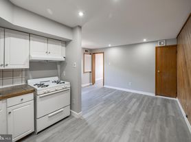 734 S 9th St, Philadelphia, PA