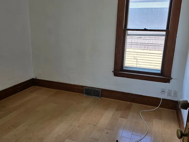 2256 Whitney Ave #2-1 — Photo 9