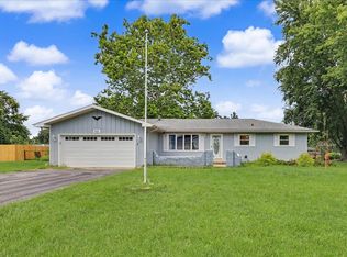 6338 Whirlaway Dr, Mt Zion, IL 62549