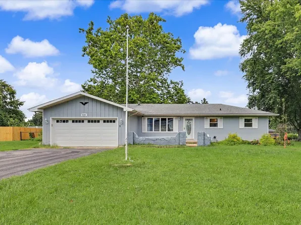 6338 Whirlaway Dr, Mt Zion, IL 62549