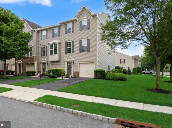 201 Perry Way, Riverton, NJ 08077