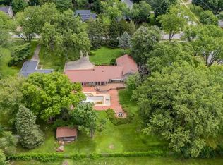 1010 32nd St, West Des Moines, IA 50266