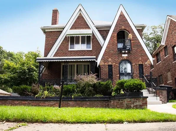 17614 Roselawn St, Detroit, MI 48221