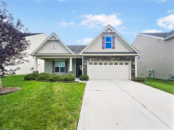 2202 Wise Owl Dr, Mc Leansville, NC 27301