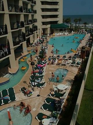 4th image of 7722 N Kings Hwy #916