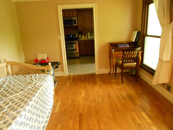 Safe neighborhood and alarm system available. Six months and month to month lease acceptable for professionals