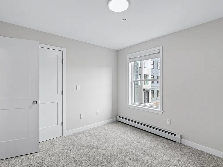 28 Hackamore Ave — Photo 37